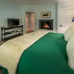 Dunton Town House Hotel