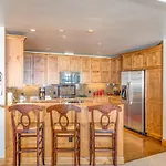 Westwall Lodge