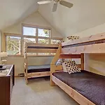 1926 Soda Springs II Townhouse