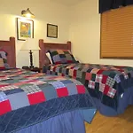 Three Seasons Hotel Suites By Crested Butte Lodging
