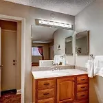 Longbranch By Pinnacle Lodging