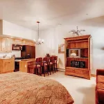 Eagleridge Lodge 313
