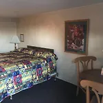 Topaz Lodge