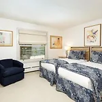 Durant Unit B202, Spacious Condo With Great Views, Excellent Location 2 Blocks To Ski Slopes
