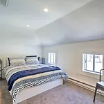 Dtwn Golden Apt Less Than 9 Mi To Red Rocks Amphitheater!