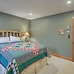 Granby Home With Deck And Views 2 Mi To Skiing