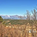 Pagosa Springs Escape With Deck, Hot Tub And Grill!