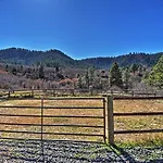 Pagosa Springs Escape With Deck, Hot Tub And Grill!