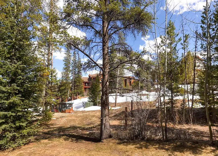 Riverbend Lodge