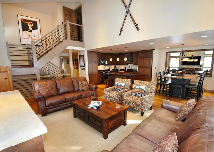 Courtside Townhomes