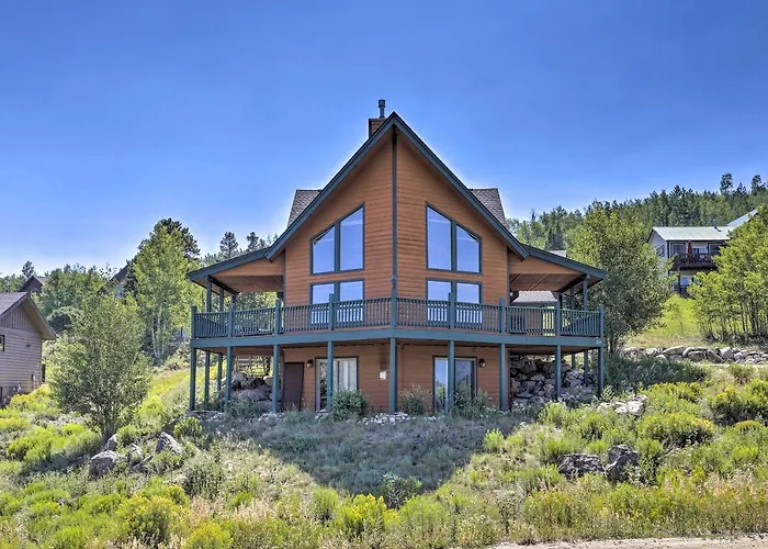 Grand Granby Retreat With Deck, Bar And Mountain Views