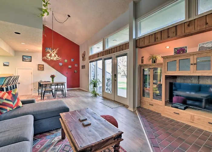 Sunny Pagosa Springs Escape With Deck And Views!