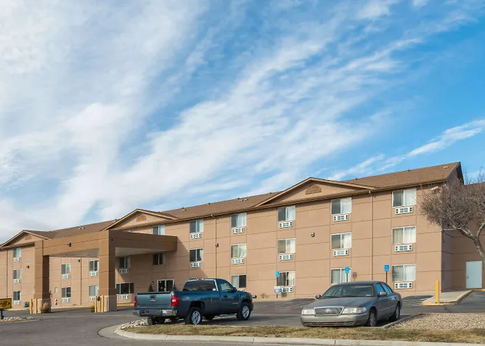 Super 8 By Wyndham Henderson North East Denver