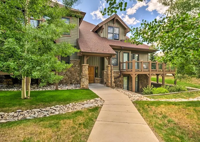 Breckenridge Getaway With Patio And Resort Amenities!