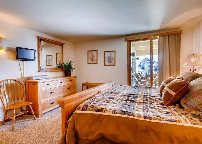 View Of Mt, Crested Butte And Lifts 2 Bedroom Condo Condo