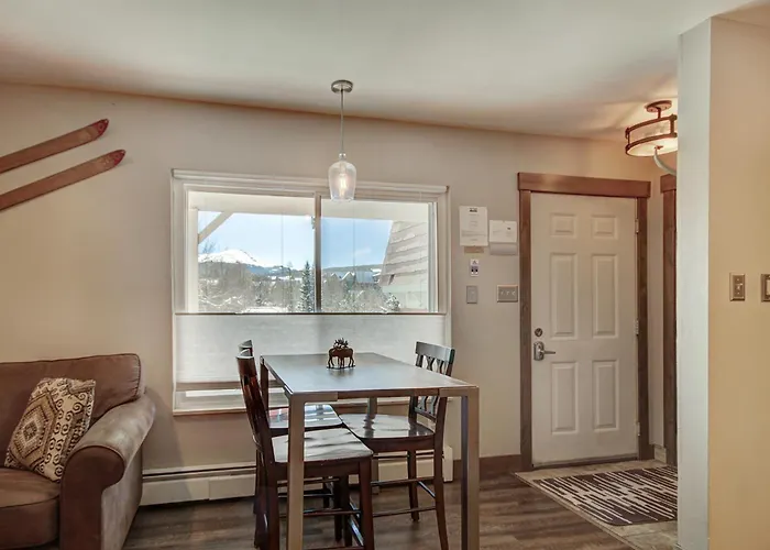 New Listing! Antler\'S Camp On Main Street, Steps Away From All Breck Has To Offer!