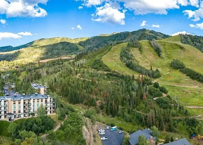 Storm Meadows Club A-219, Corner Unit, Amazing Panoramic Views, Ski In Ski Out, Club Amenities