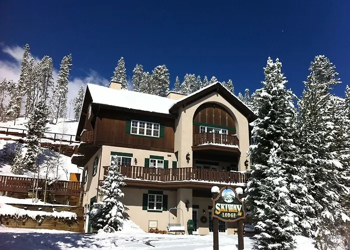 Skiway Lodge