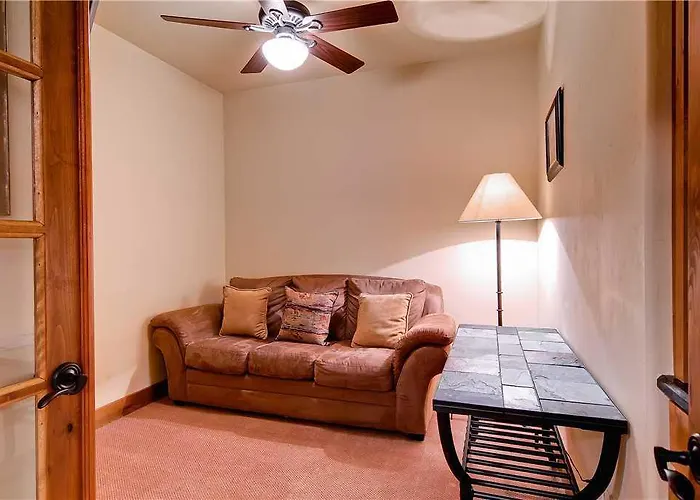 3206 Champagne Lodge, Trappeur\'S Crossing
