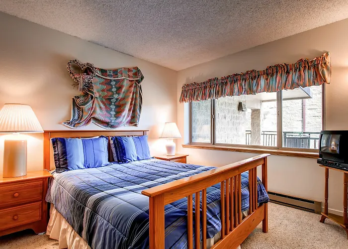 Powderhorn Condominiums By Ski Country Resorts