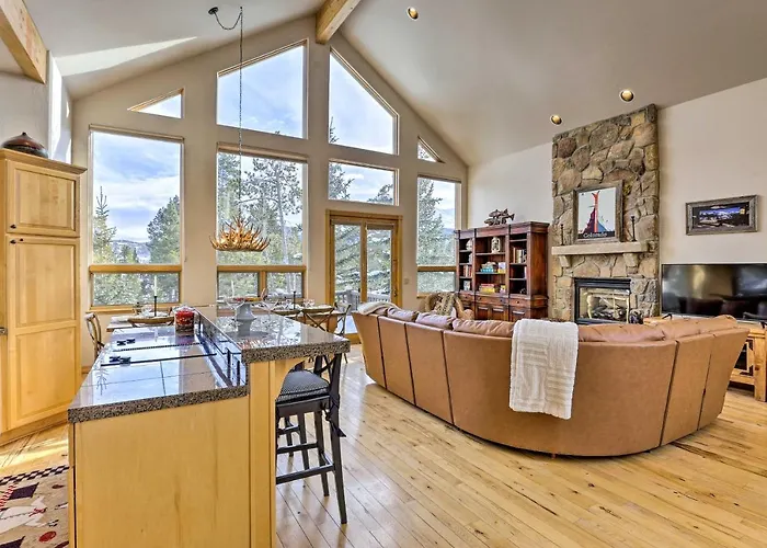 Breckenridge Home Access To Skiing And Hiking Trail