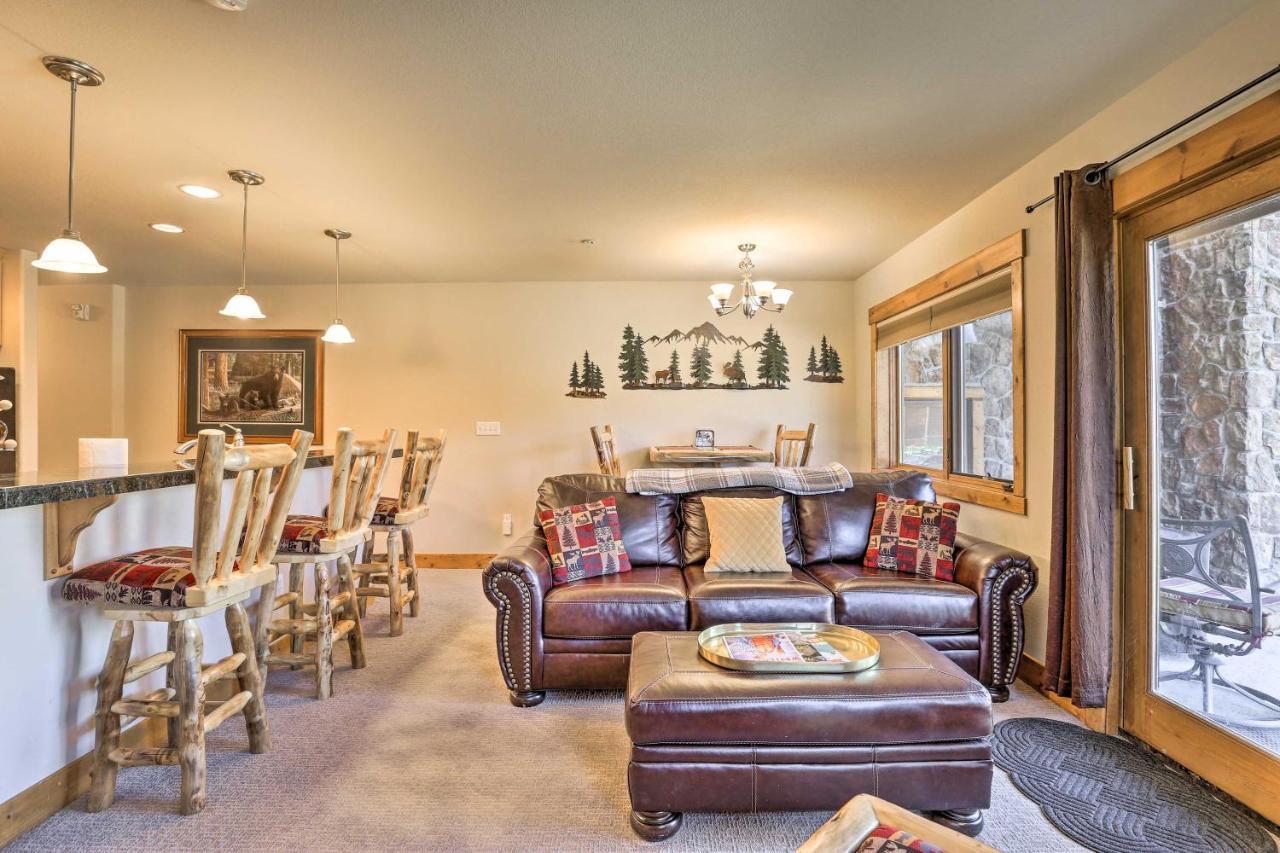 Peaceful With Patio - By Hiking Trails! Apartment Fraser