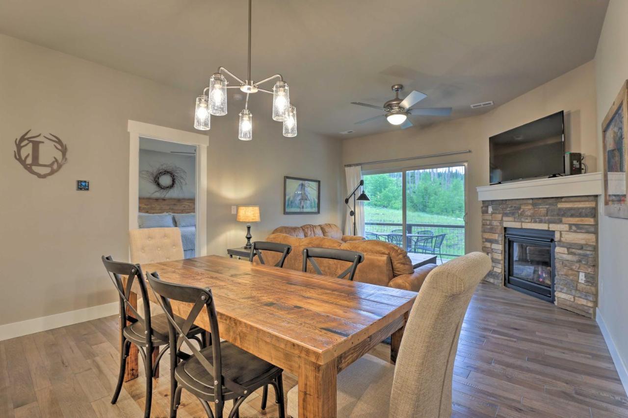 Retreat, Walk To Shuttle And Main St Holiday home *