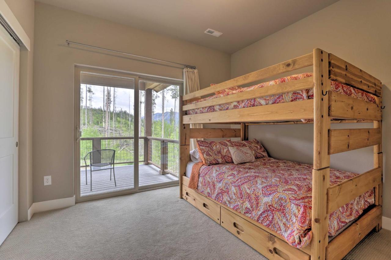 Holiday home Retreat, Walk To Shuttle And Main St
