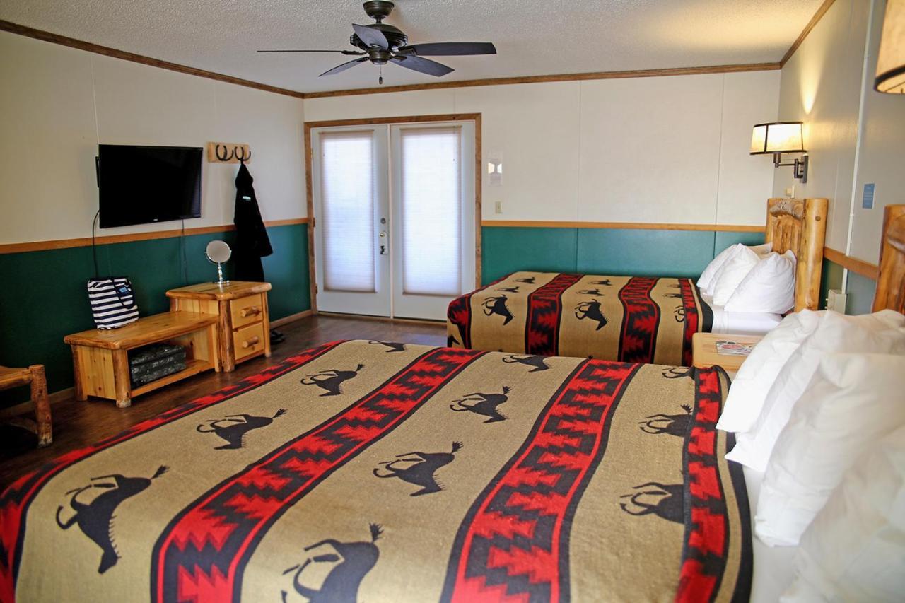 Healing Waters And Resort 3*