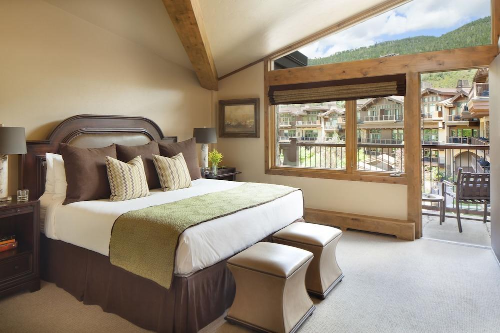 Lodge Manor