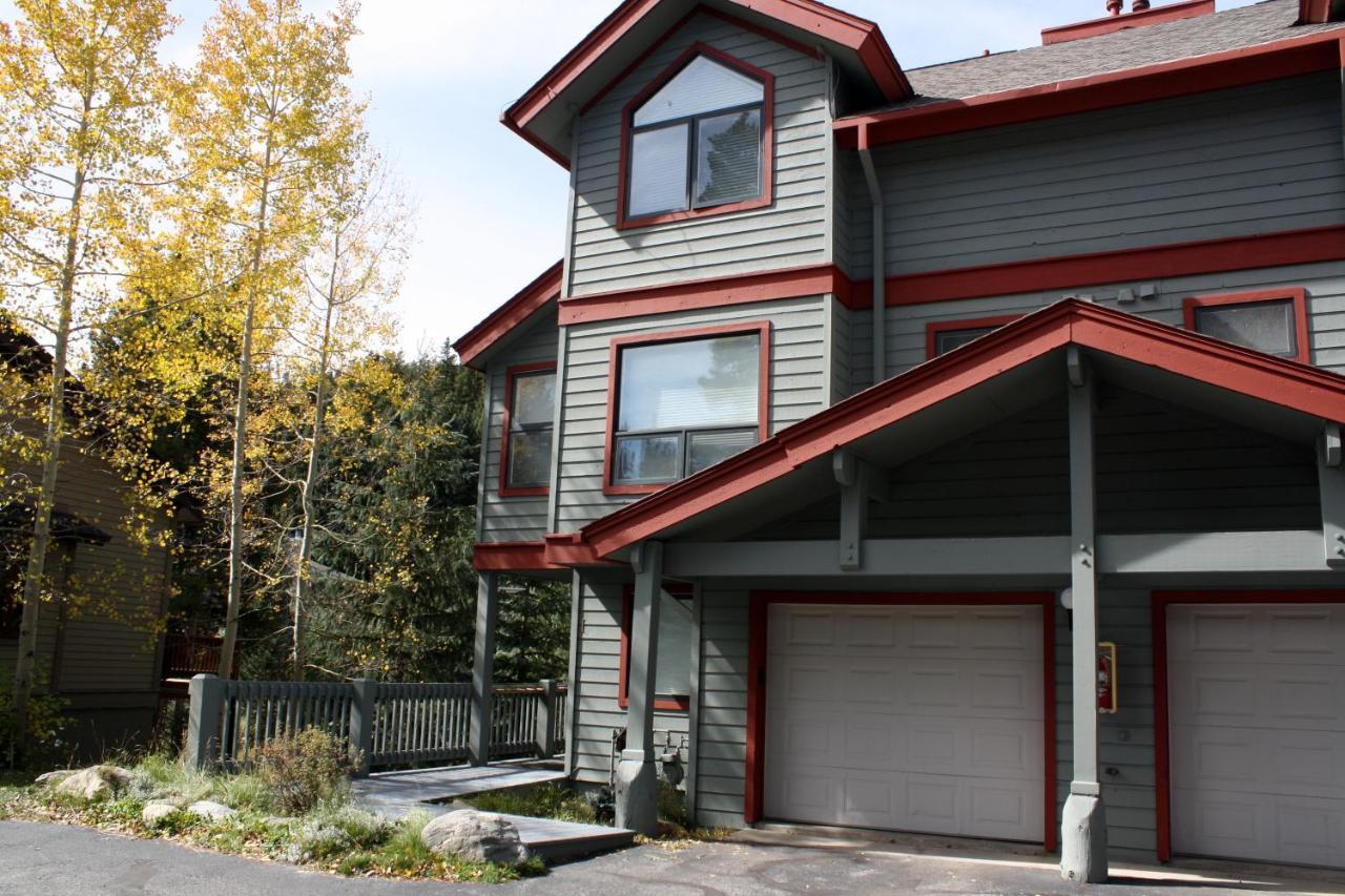 Pinecreek #i - 4 Bedroom - Private Hot Tub - Close To Town - Shuttle To Slopes
