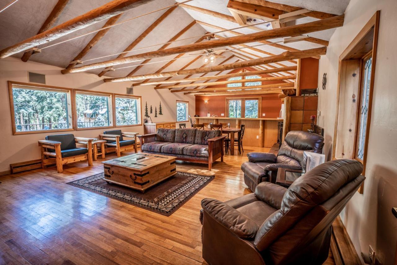 Colorado Bear Creek Lodge Evergreen