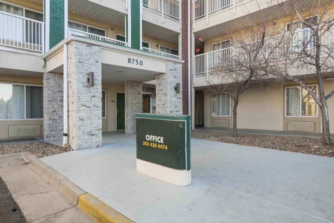 Motel Hometowne By Red Roof Denver - 2*