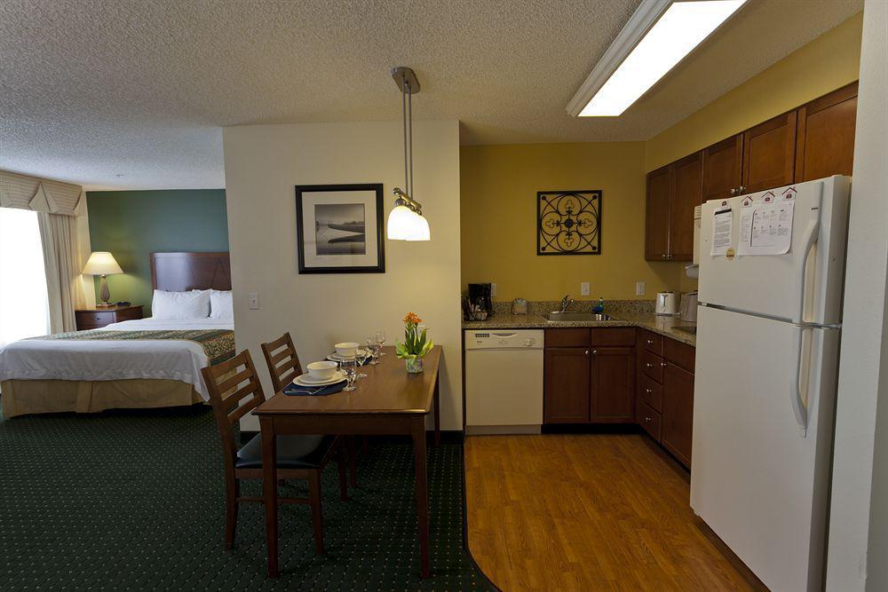 By Marriott Denver Airport At Gateway Park Hotel Aurora