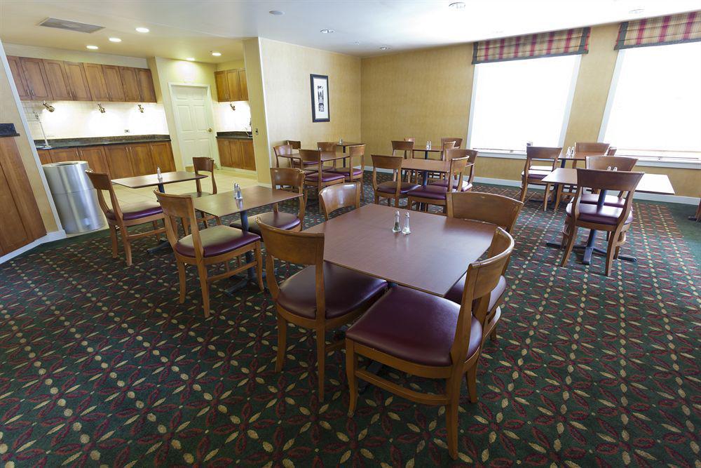 Hotel By Marriott Denver Airport At Gateway Park
