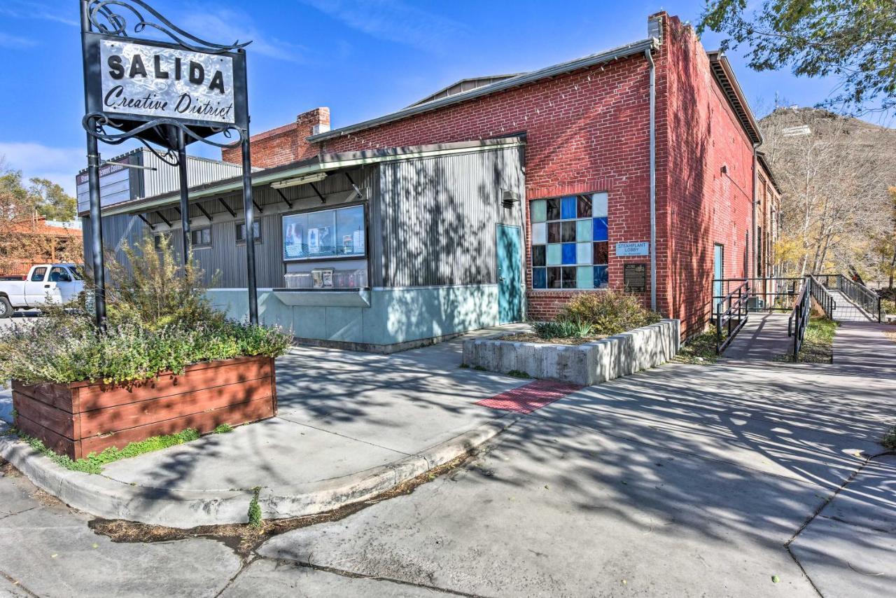 Walk To Arkansas River Historic Palace Loft!