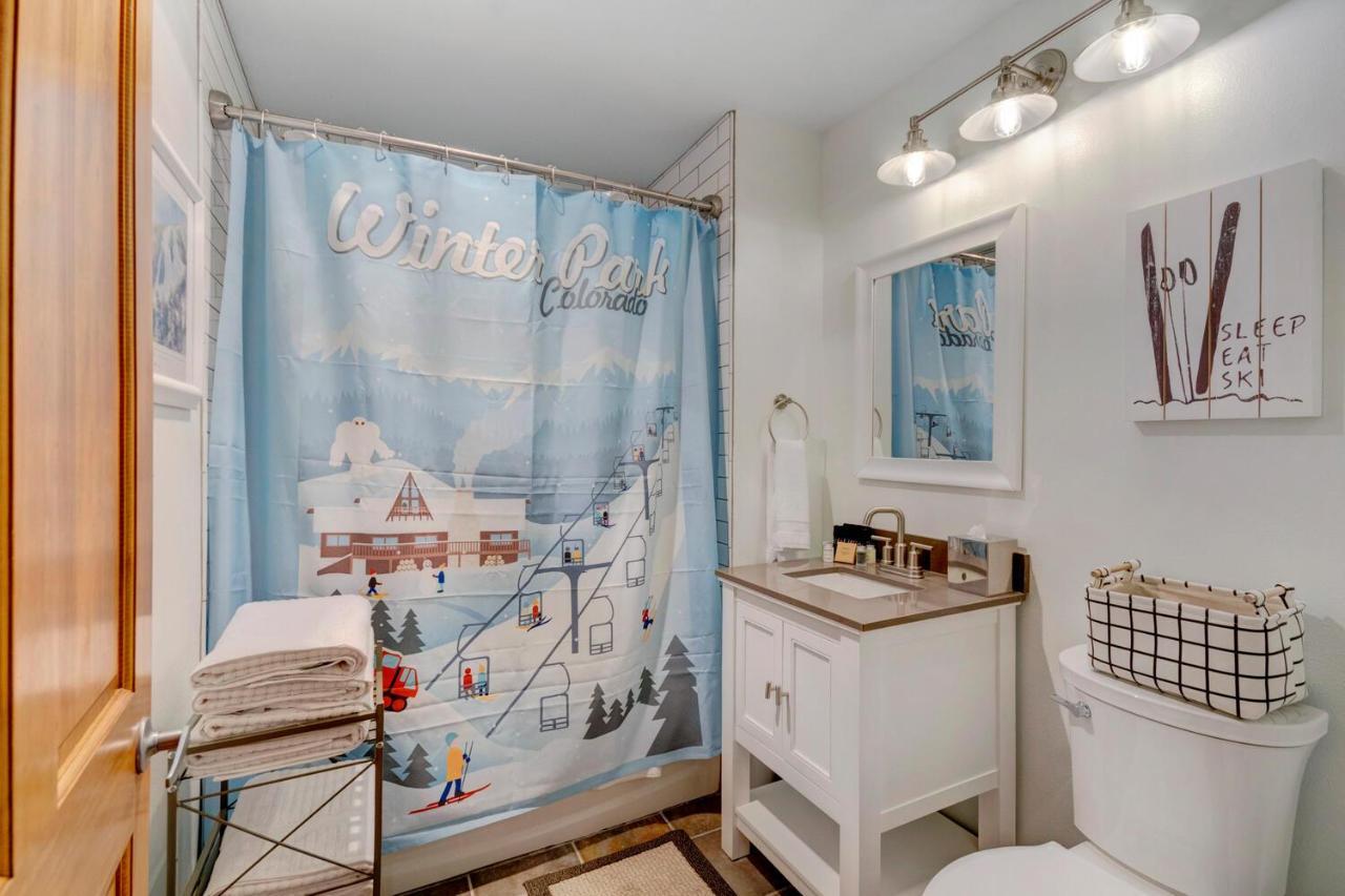 Ski-in/ski-out Luxury With Hot Tub Views *