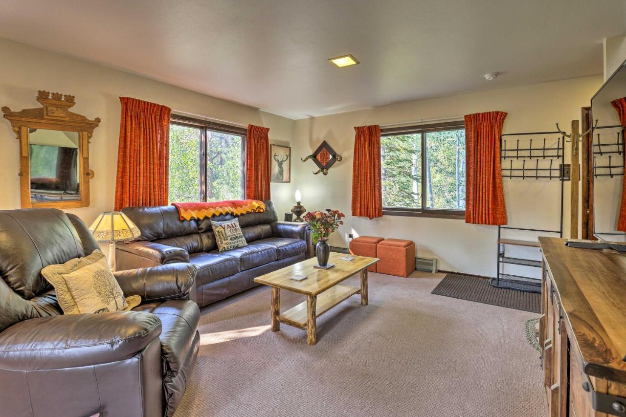 Holiday home Updated With Rustic Charm Walk To Town *