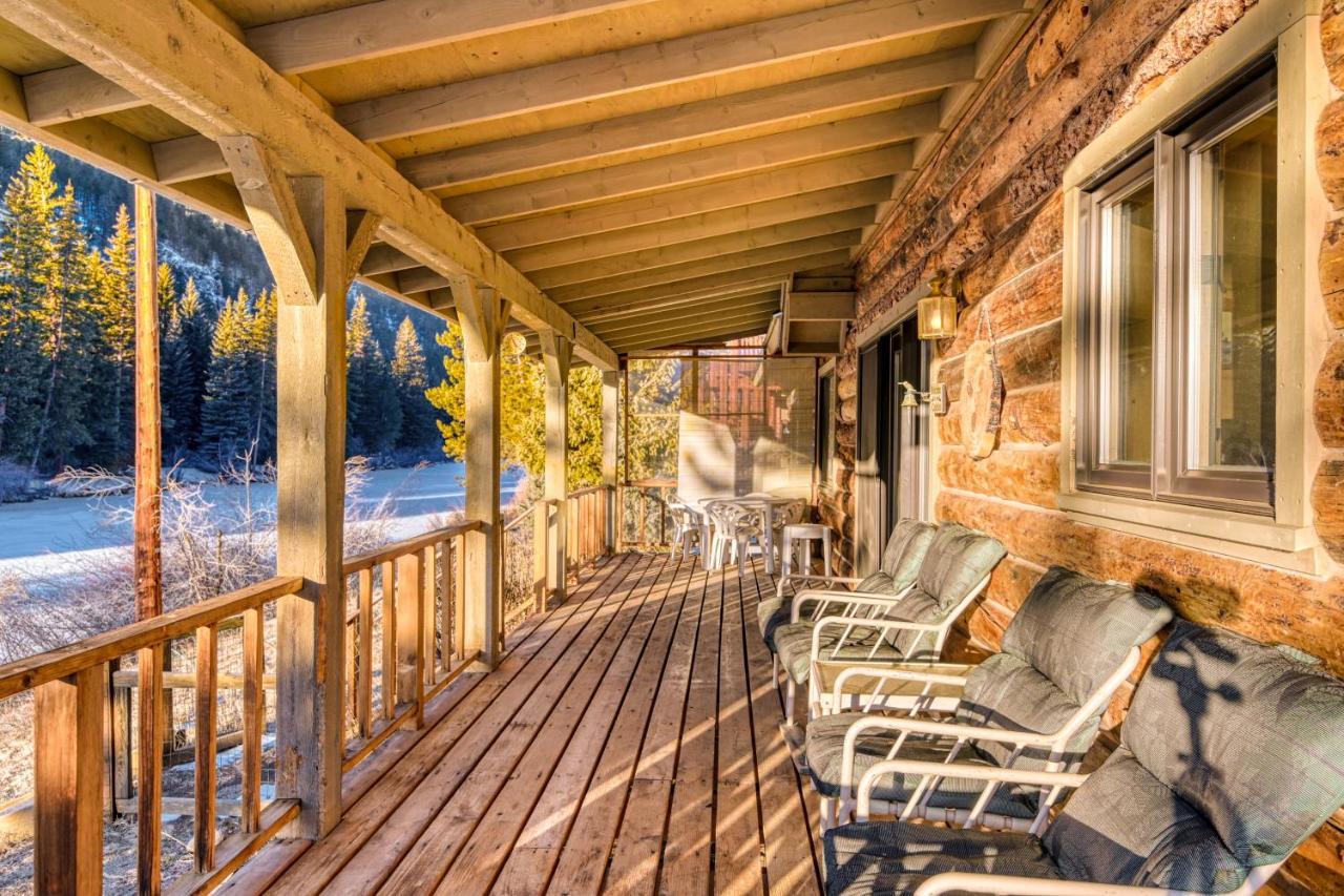 Riverside Retreat Holiday home