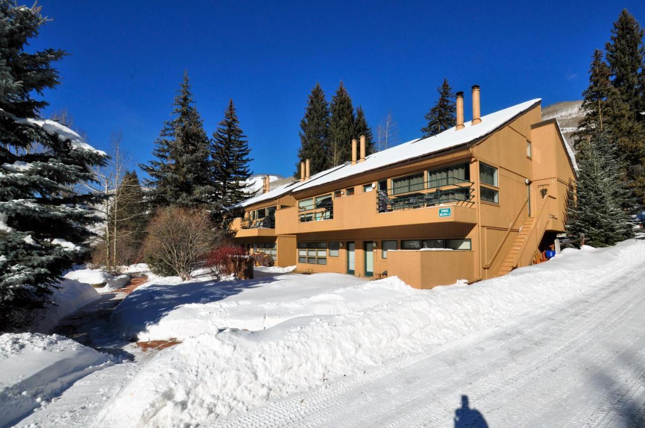 Cozy 1 Bedroom East #2c. Shuttle, Hot Tub, And Market On Site.