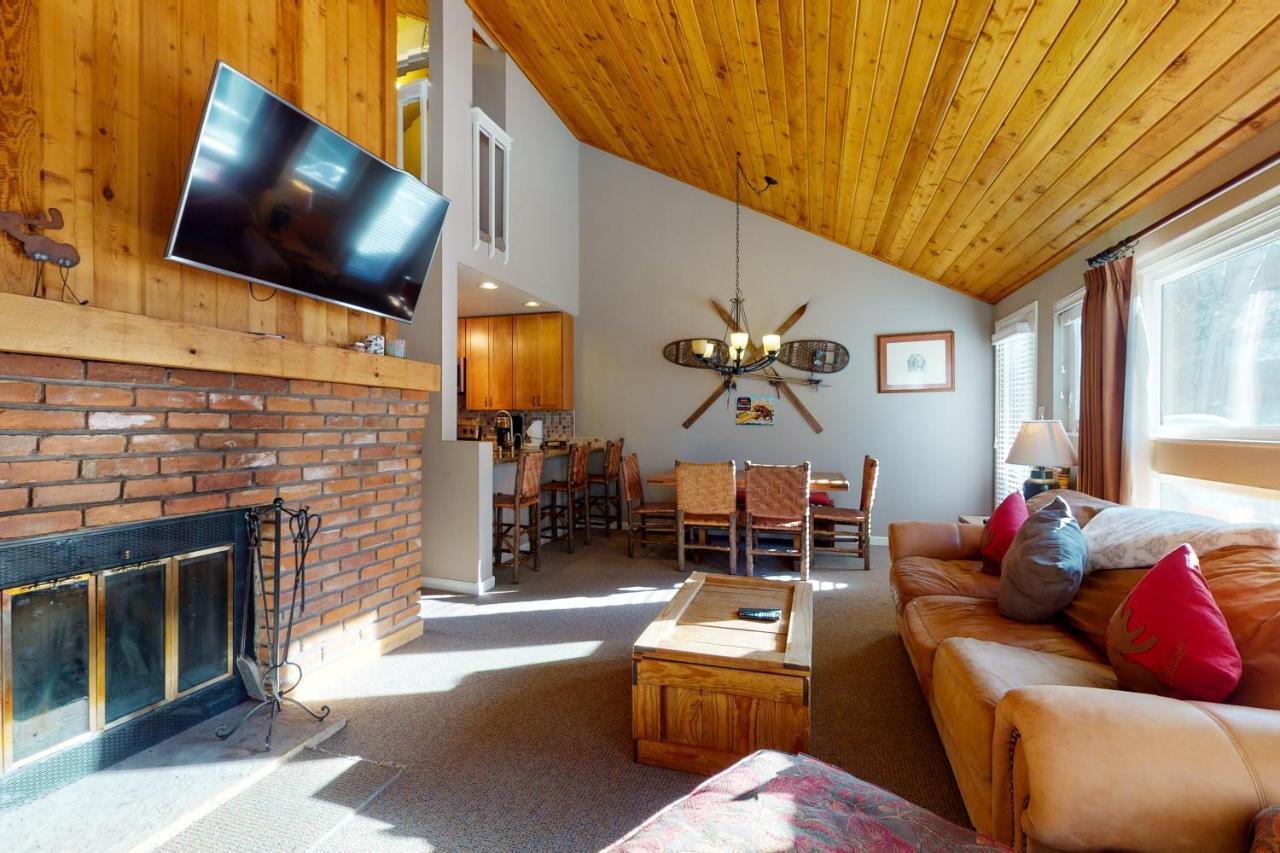 Remodeled 2 Bedroom East 6g With Hot Tub Market Free Shuttle Vail