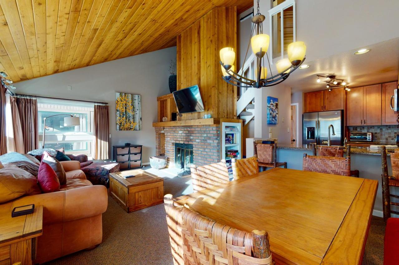 Remodeled 2 Bedroom East 6g With Hot Tub Market Free Shuttle Vail