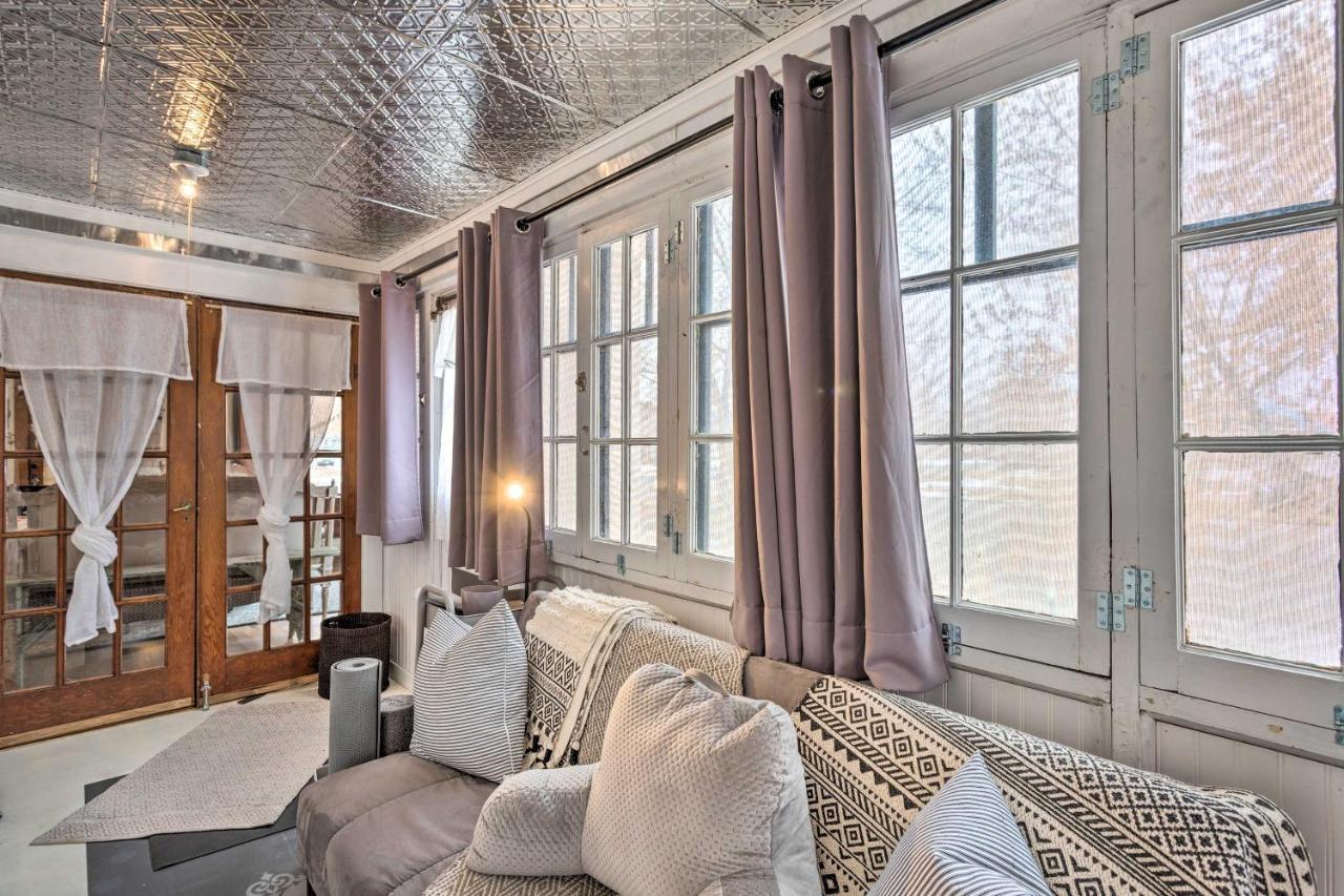 Lovely With Yard Walk To Dtwn And Park! *