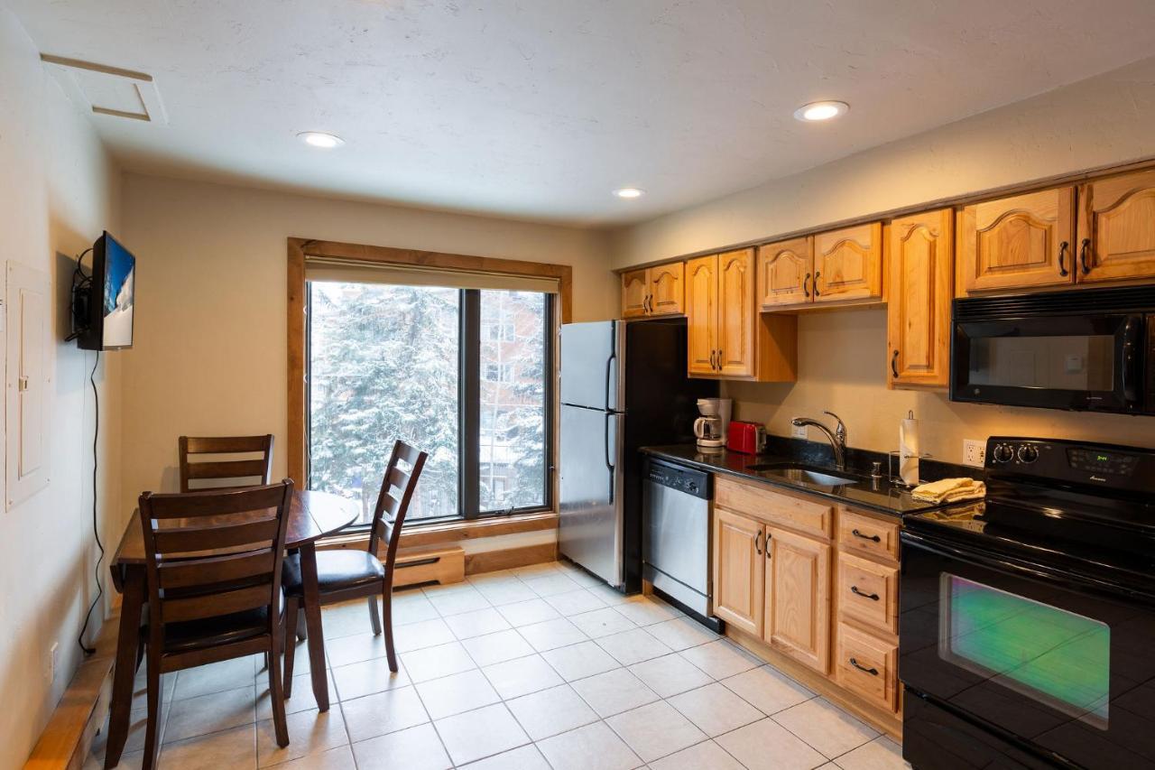 Breakaway West - Studio, 2,3 Bedrooms By Realty Apartment