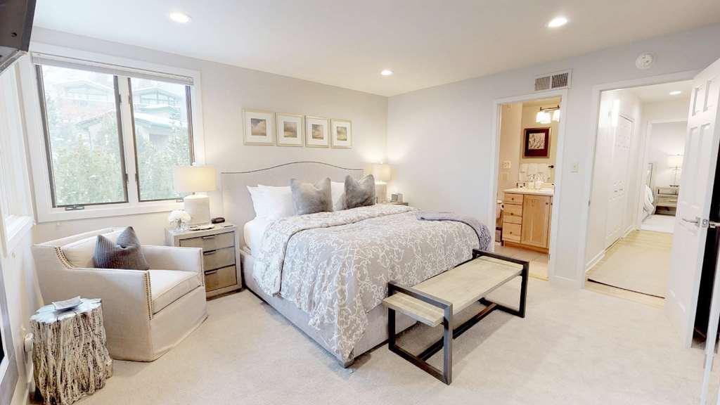 Tamarack Townhouses, Destination *