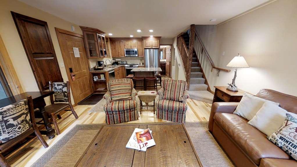 Hotel Tamarack Townhouses, Destination *