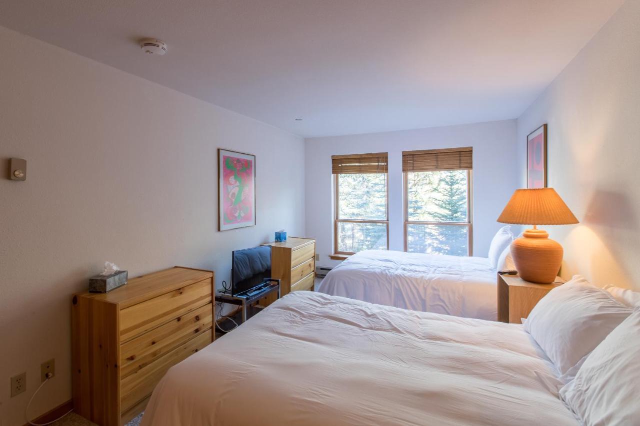 Northwood's Ski-in Ski-out By Realty * Vail