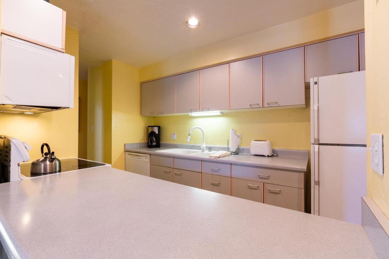 Breakaway West - Studio, 2,3 Bedrooms By Realty