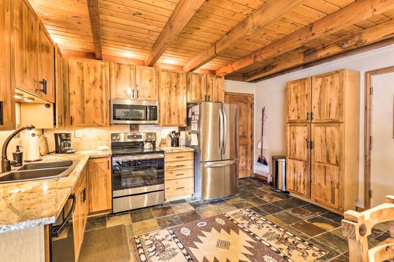 With Mountain Views Hike And Bike! Apartment