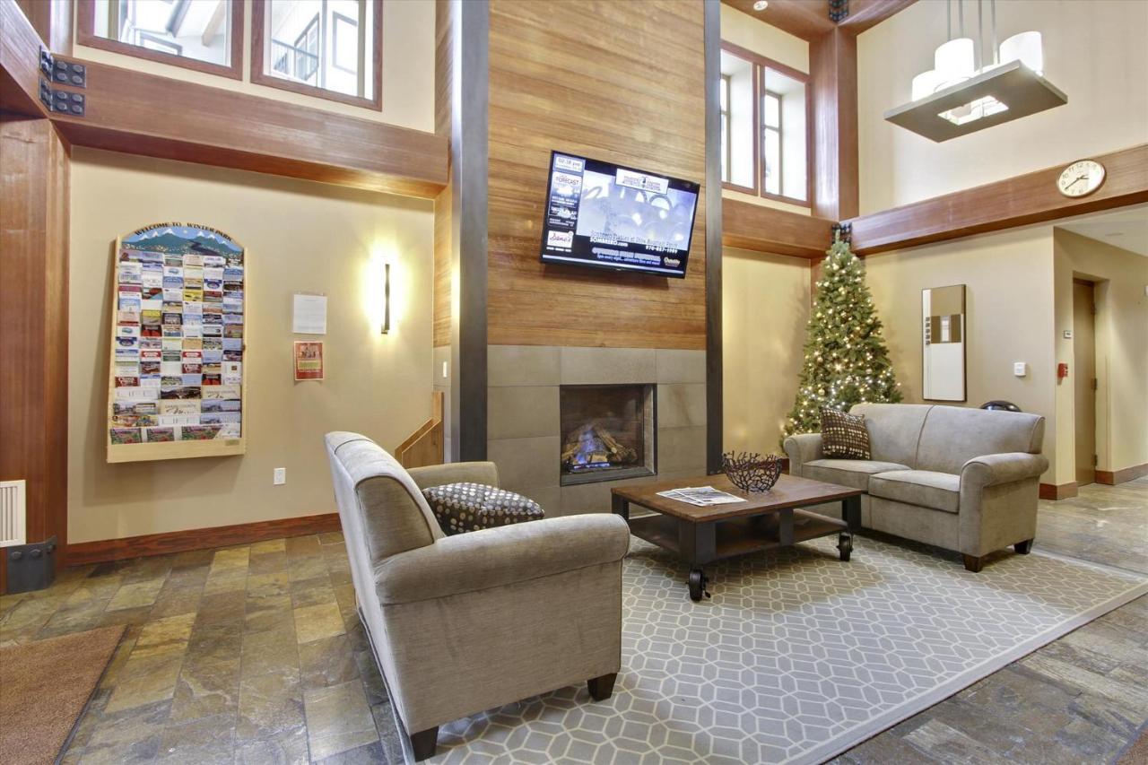 Ski-out Luxury Condo: Hot Tub Views & Activity Perks Winter Park